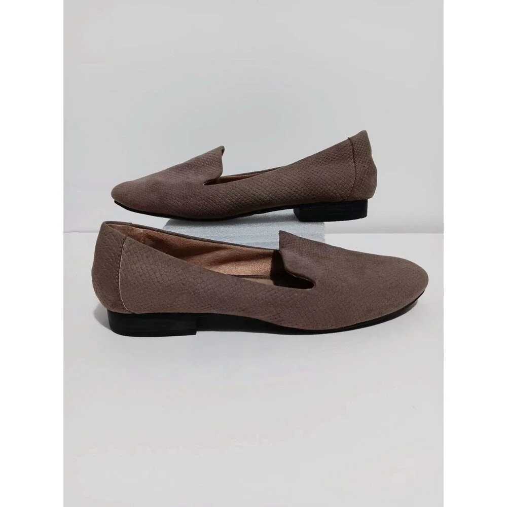 Me Too Women's  Brown Slip On Dress Casual Shoes Sz 9M